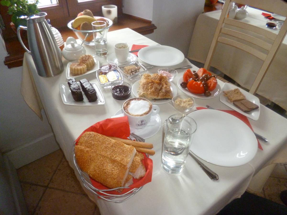 Nymfes Hotel Nimfaíon Екстериор снимка